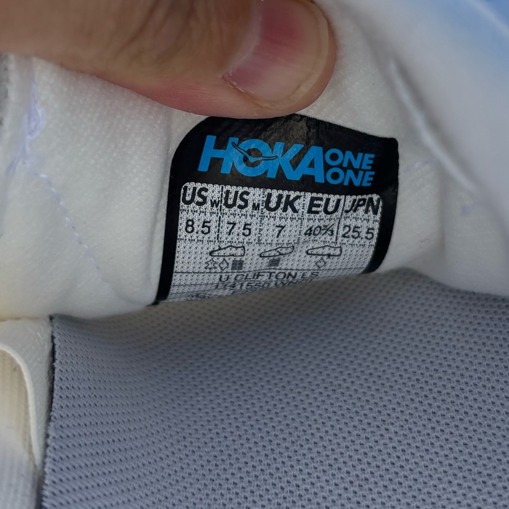 Hoka | One One - Picture 6 of 6